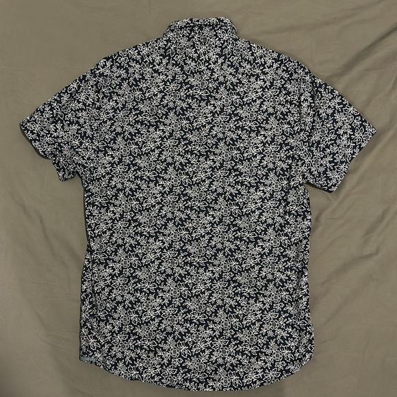 Express Floral Button Down Short Sleeve Shirt - Picture 3 of 5